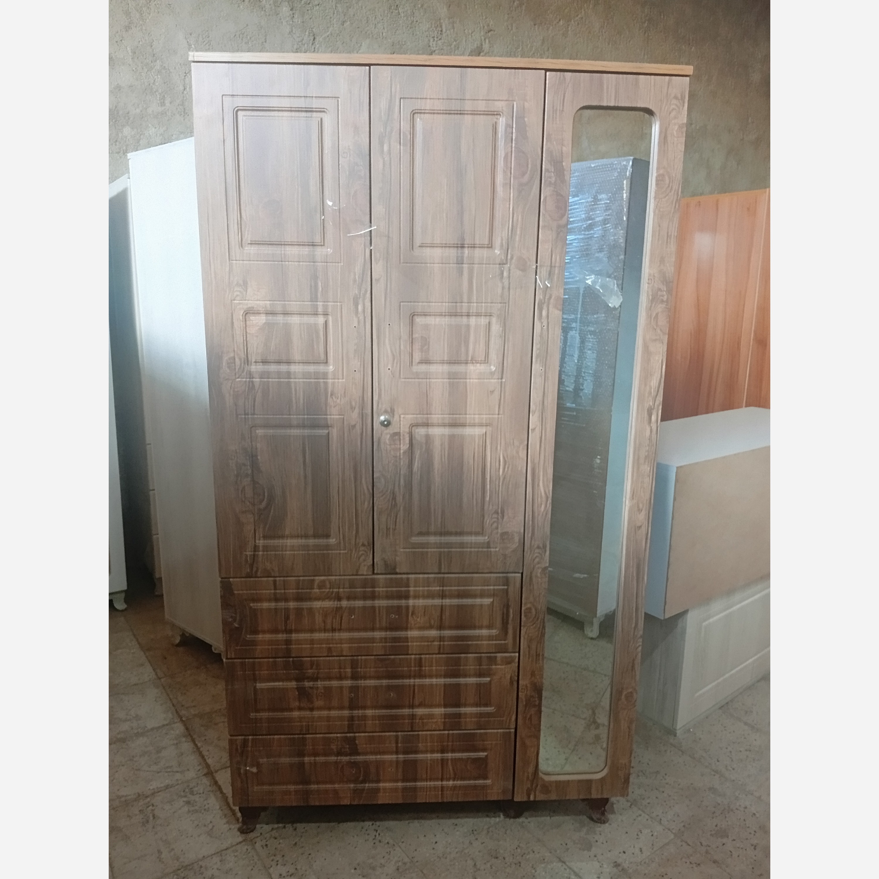 کمد سه درب وکیوم (پس کرایه)
